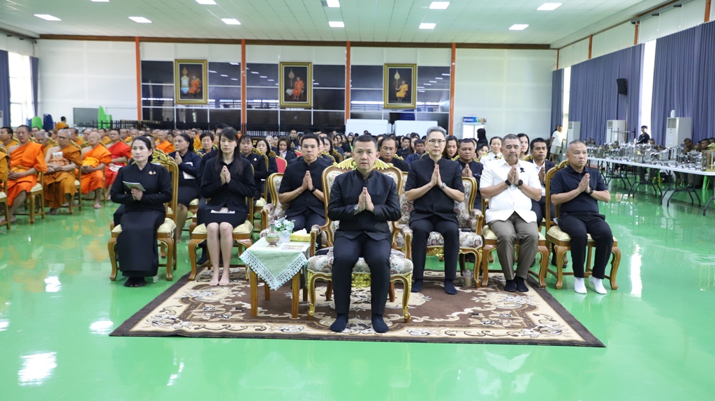 จังหวัดสมุทรสงครามจัดพิธีสวดพระพุทธมนต์ และเจริญจิตตภาวนาอุทิศถวายพระราชกุศลแด่สมเด็จพระนางเจ้าสิริกิติ์ พระบรมราชินีนาถ พระบรมราชชนนีพันปีหลวง และพิธีถวายไฟพระฤกษ์ประทาน และน้ำพระพุทธมนต์ประทาน