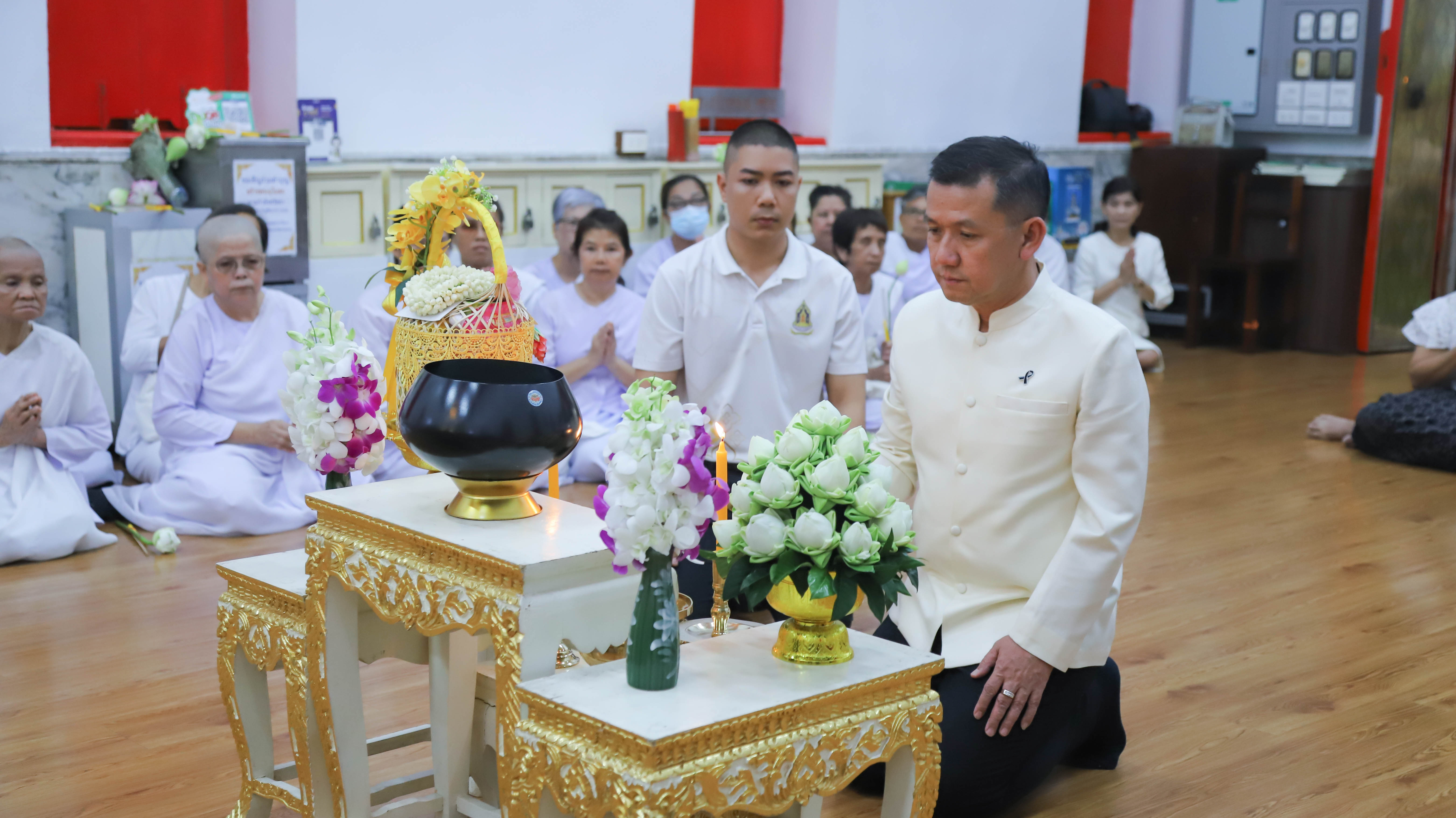ผู้ว่าฯ สมุทรสงคราม พร้อมด้วยหัวหน้าส่วนราชการ พุทธศาสนิกชน ร่วมฟังธรรม เวียนเทียน เนื่องในวันมาฆบูชาประจำปี พ.ศ. 2569