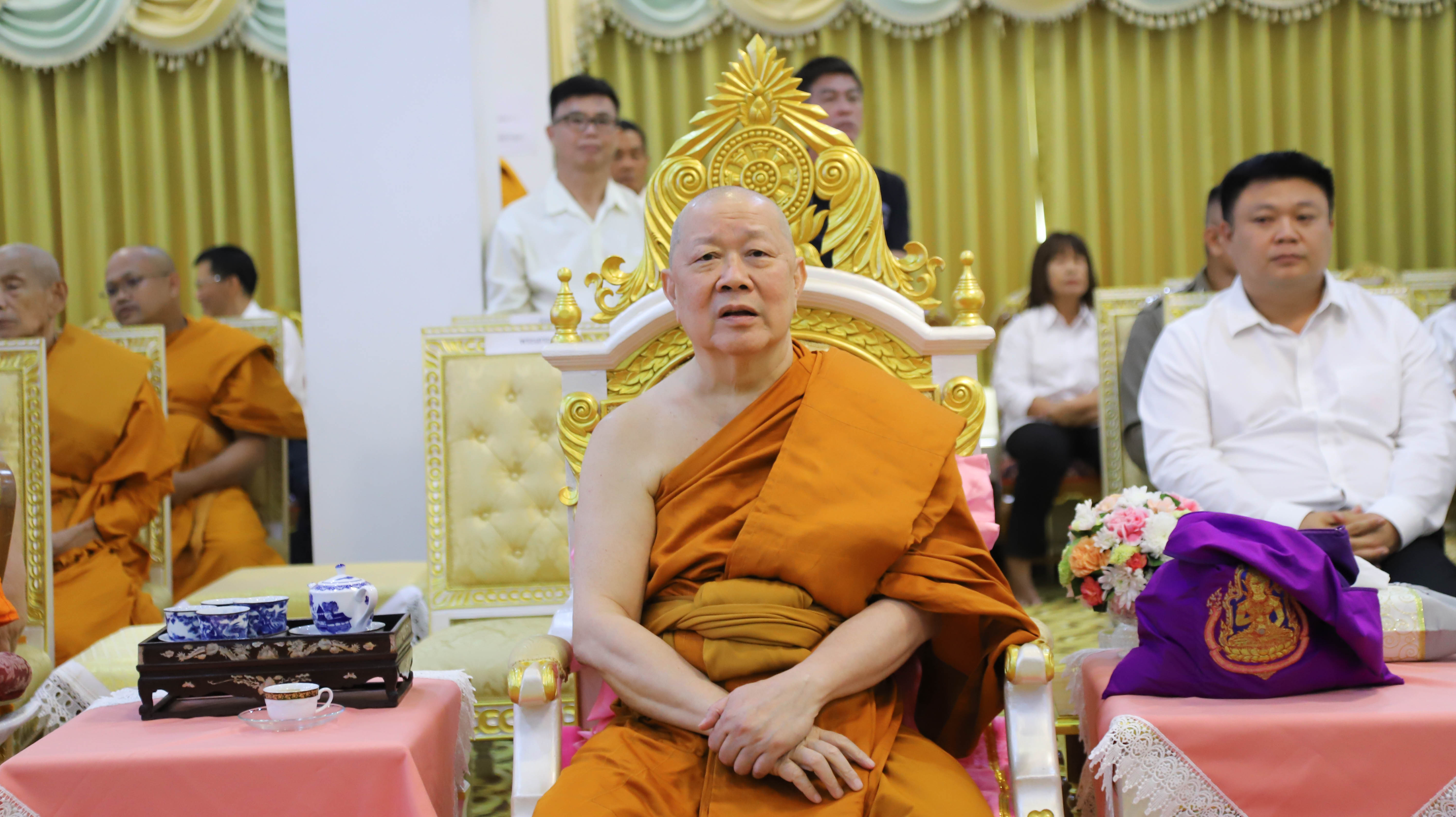 จังหวัดสมุทรสงครามจัดพิธีบำเพ็ญกุศลทำบุญอุทิศถวายบุรพาจารย์อดีตเจ้าอาวาสวัดบ้านแหลม วัดเพชรสมุทรวรวิหาร และพิธีถวายพระอุโบสถหลวงพ่อบ้านแหลม